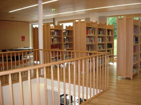 Bibliothek Au