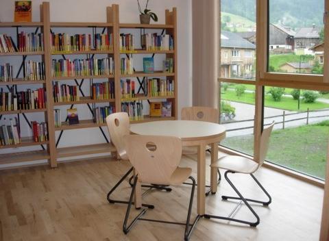 Bibliothek Au