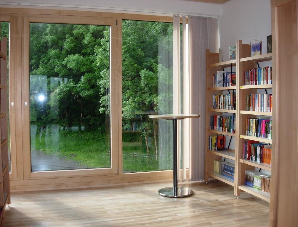 Bibliothek Au
